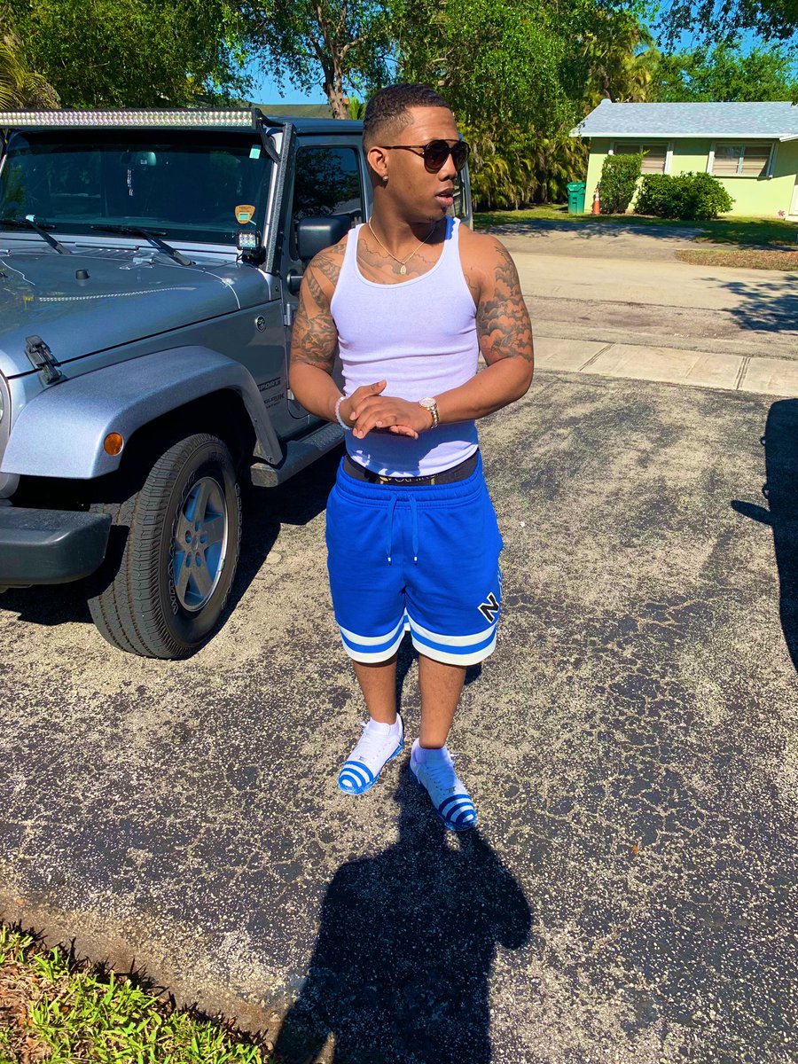 Rare_Luxury's tweet photo. Different vibes๐ง๐ฅถ
#MiamiSpringBreak2019
#Aamu #aamu20 #aamu21 https://t.co/fD6hCa4pPH
