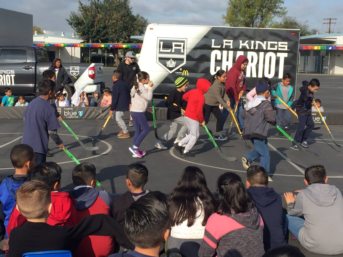 MoffittMustangs's tweet photo. Thank you to the LA Kings for coming out to play hockey with our Mustangs who earned perfect attendance during Trimester 2! #nlmusd #GKG #gokingsgo https://t.co/GCWsqqmwti