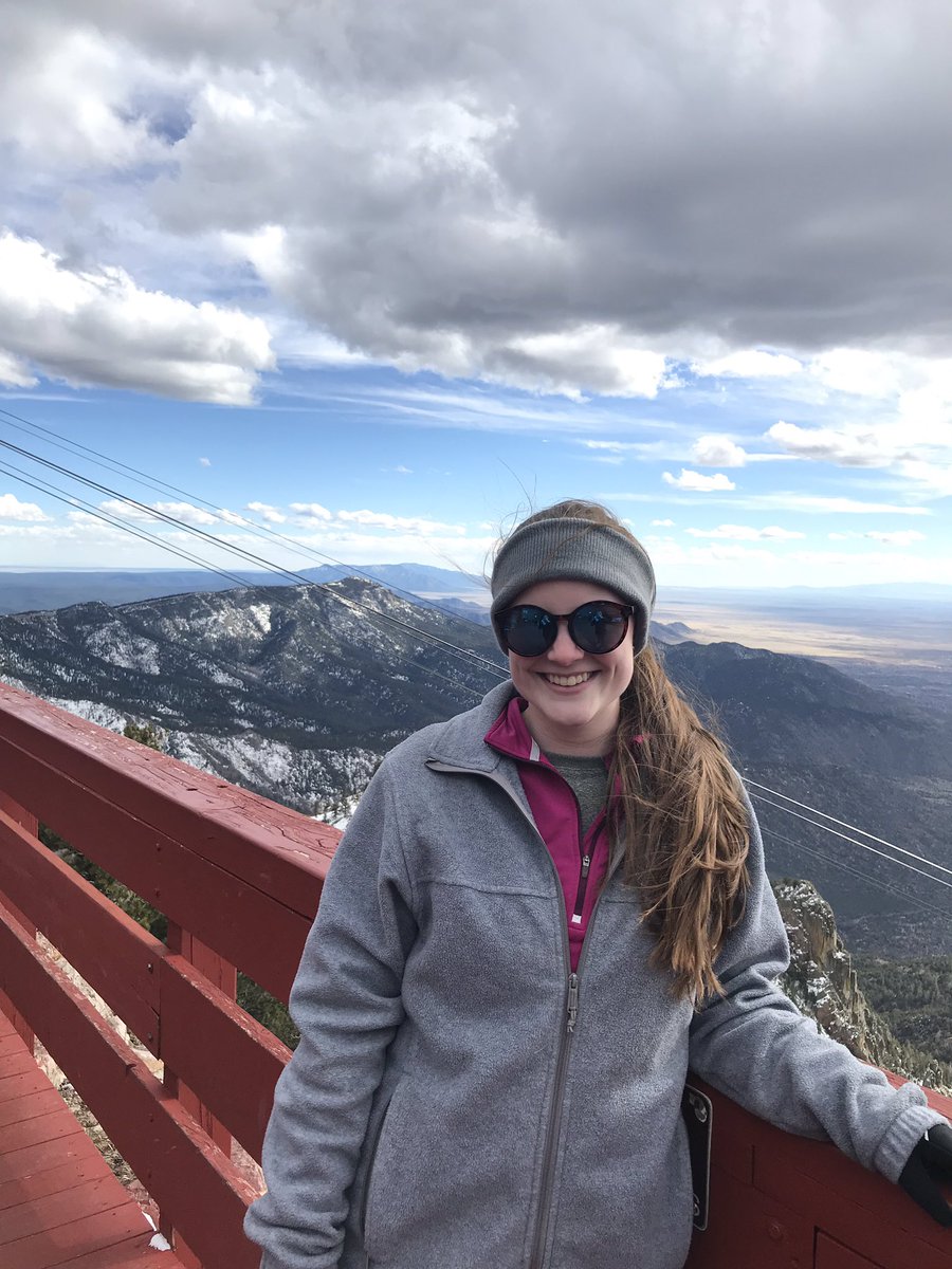 elz_grc's tweet photo. We’re mountain girls now https://t.co/jV2EXEcsTJ