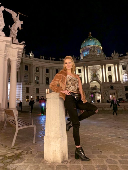 My first anal comes out in less than 3 weeks🥳🥳🥳 Are you ready?? https://t.co/nz21zs3dz9<a href="/tag/vogue"class="tags"><span>#vogue</span></a>