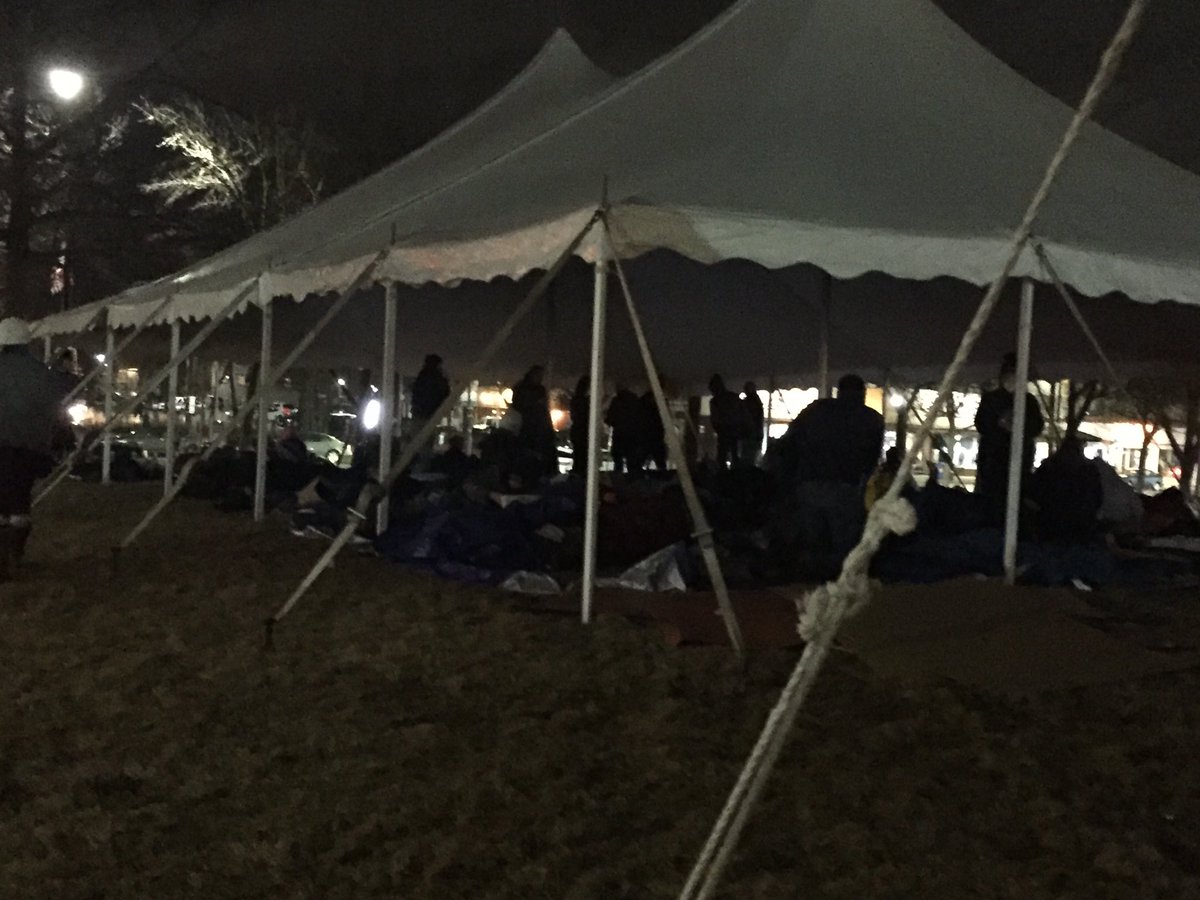 krsheldon007's tweet photo. 2019 SleepOut underway. Raising $ for youth homelessness. 34 degrees, wet and windy. #norestuntil https://t.co/PuJKOnozDT