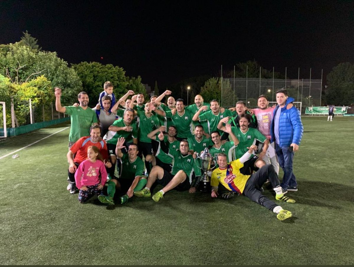 La79FCO's tweet photo. #ElMejorEquipoDelBarrio #Caballito #Campeones #La79 https://t.co/BSpQIorWVo