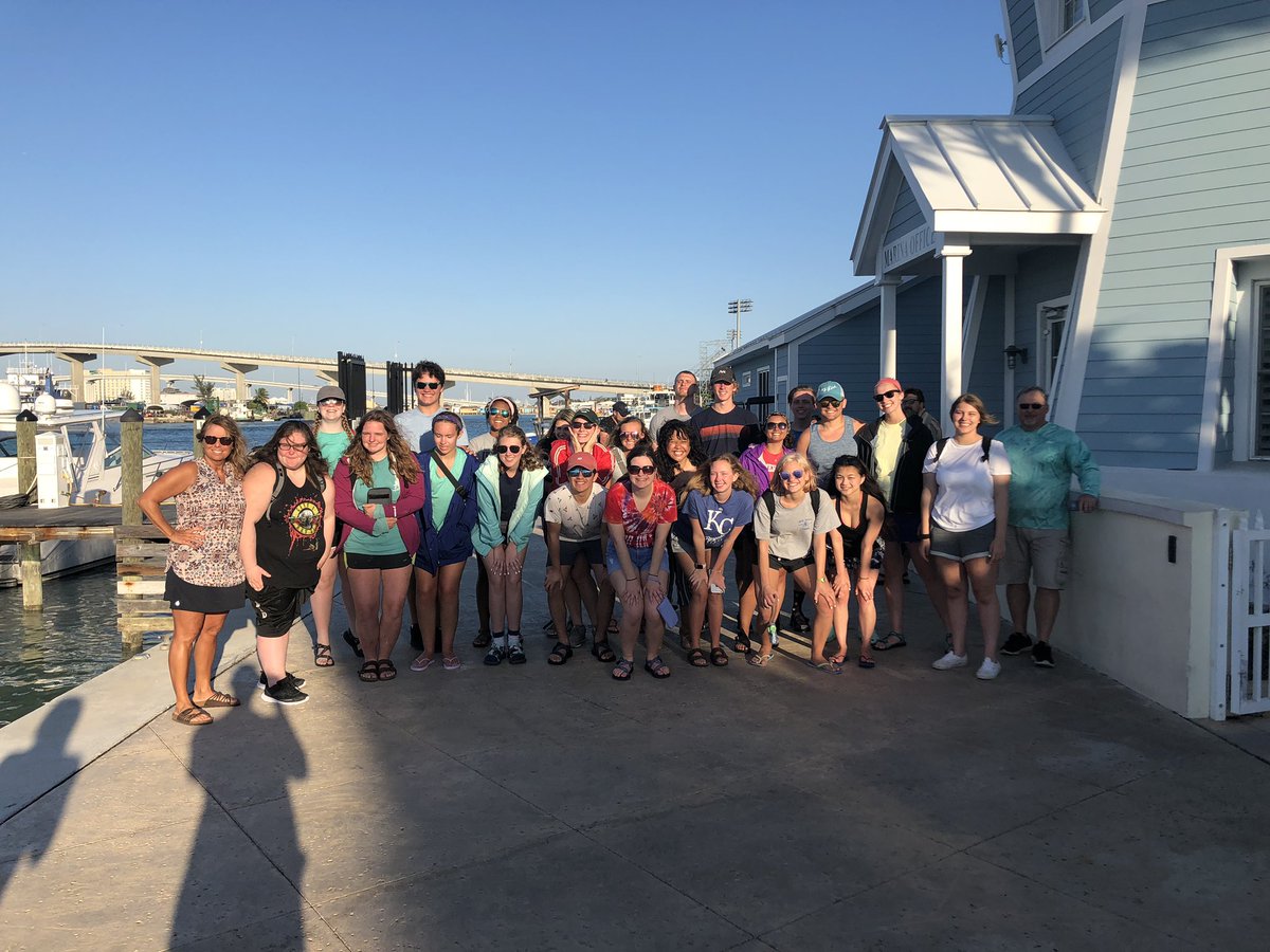 sciencebetsy's tweet photo. 7 days later, and we are back on land!!  #sjsdproud #StJoeMarineBio https://t.co/Twxd4R64wN