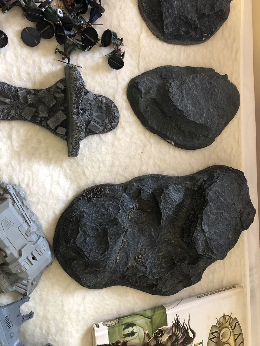 BigChrisDid's tweet image. Op shop and school fete gaming score! $50 all up.  I’m like a pig in shit right now. #nerdlyf