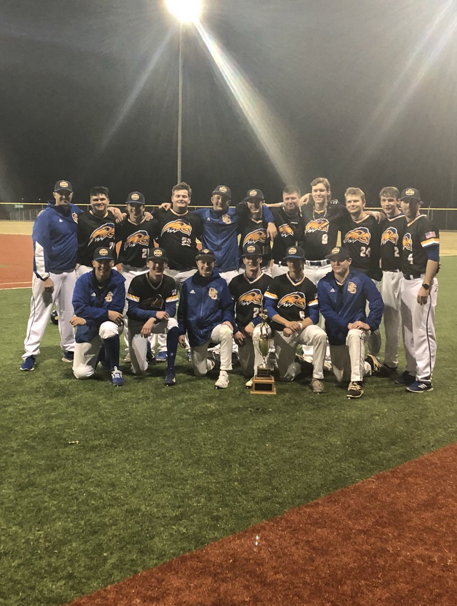 OSFalconBSB's tweet photo. Your Rob Jones tournament champions !! https://t.co/AJBVJ4CT8s