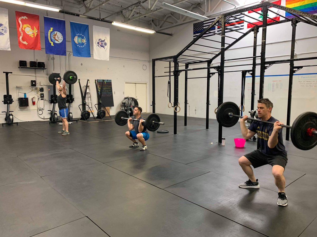 CFstripped's tweet photo. Holy Bologna! That #19point5 was no joke! Great job to everyone this morning for rocking it! Was so great to see everyone cheering on everyone!! #CrossFitOpen #camaraderie #community #Kru #crossfitforeveryone #crossfitcommunity https://t.co/TLe9tF6h46