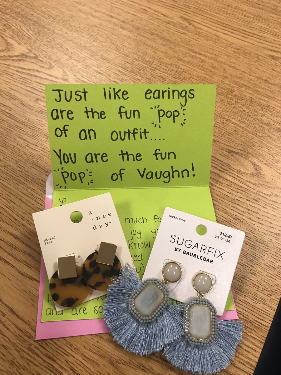 LaurenMonk_IC's tweet photo. The intentionality of my teachers overwhelms me! They get me! And yes... I drank all that @Starbucks today! #punsforthewin #familytime #earringlove @VaughnElemFISD #ICweek #FriscoIC Working with these people is incredible and inspiring! #myjobisthebest https://t.co/btAgpFrbU4