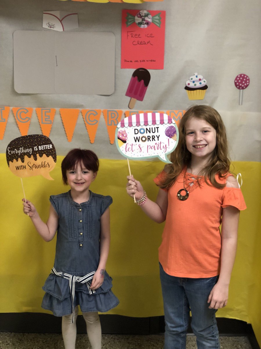 jjahn_mrs's tweet image. Enjoying the ice cream treats with our loved ones! #WESPTO #SweetsForMySweet