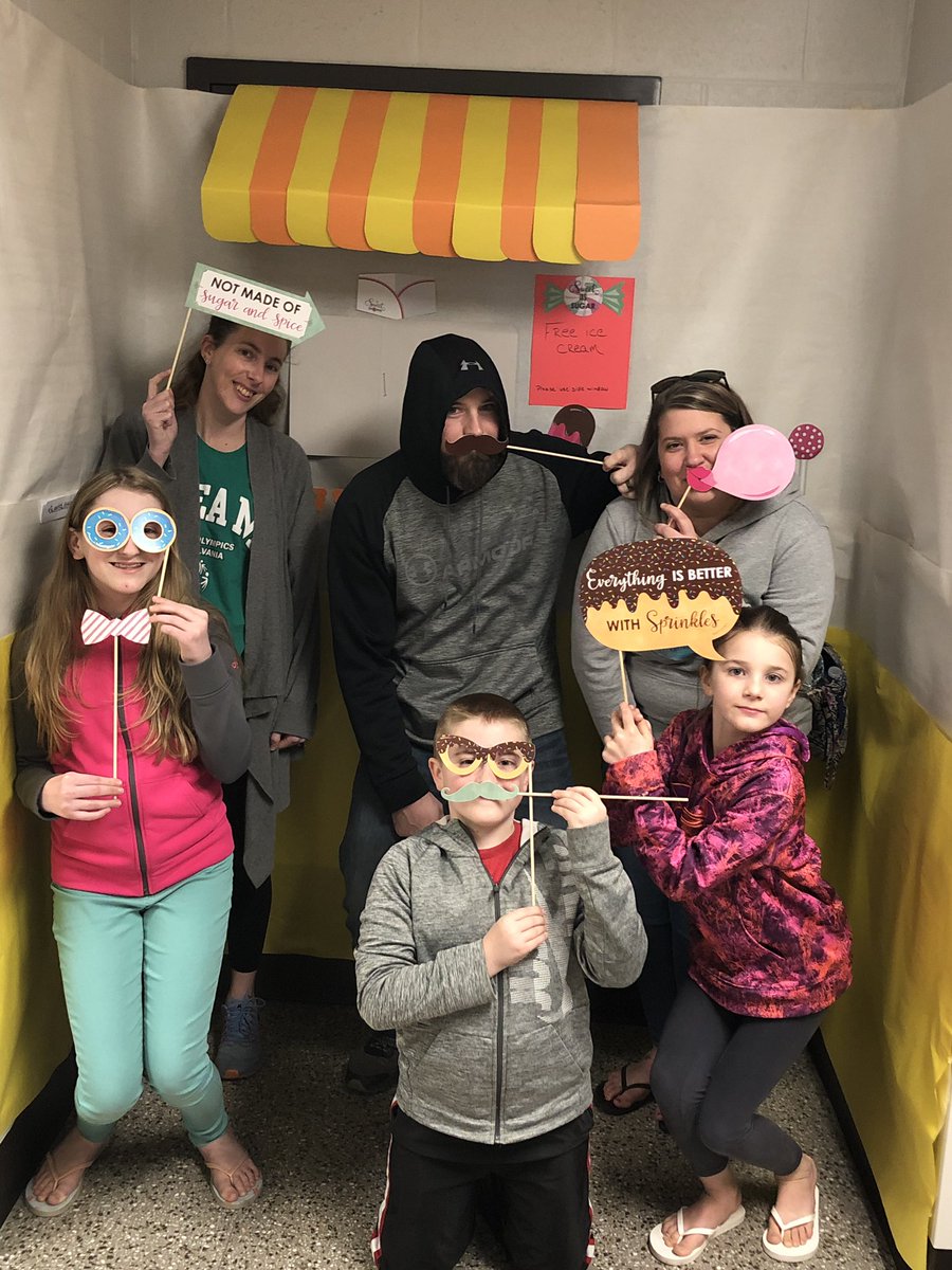 jjahn_mrs's tweet image. Enjoying the ice cream treats with our loved ones! #WESPTO #SweetsForMySweet