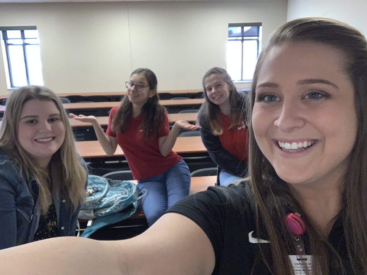 Caroline Giroux (CarolineGPCSB) Twitter