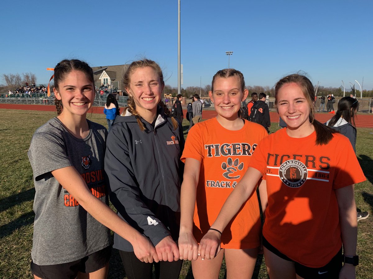 DMR - 2nd place - 13:16.95
Korak(1200), Krone(800), Loyet(400), Stuart(1600)