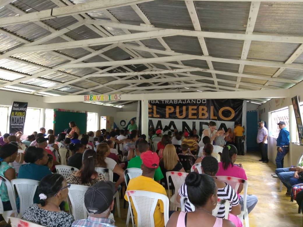 JEREMYPOLANCO_'s tweet photo. Hato del Yaque #SantiadoRD se suma a los municipios que dicen si a las  buenas obras del Gobierno de @DaniloMedina #ElPuebloManda #NadieHaHechoTanto https://t.co/ugVbY1MEUY
