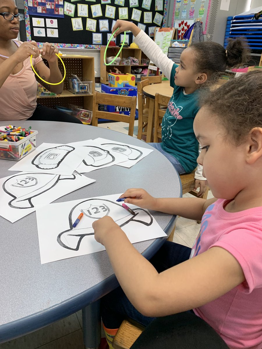 CEEProom6's tweet photo. We loved pushing into Miss. Marissa’s room for a glow party! #thelittlecolonials https://t.co/PW5NJmZtsI