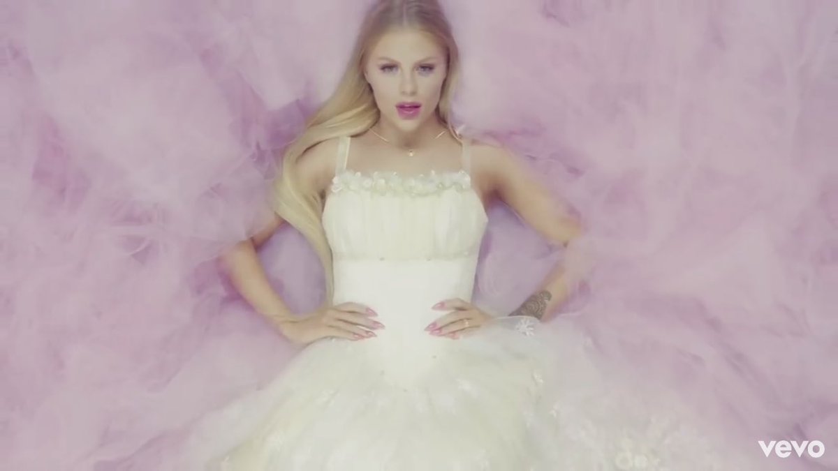 infosluisasonza's tweet photo. 📈 | “Pior Que Possa Imaginar” acabou entrar nos vídeos em alta do Youtube Brasil, o clipe está na primeira posição. @luisasonza https://t.co/HPKbytEU0v