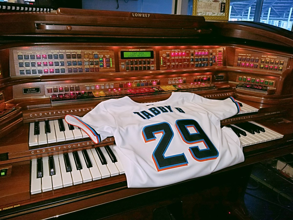Almost time...
#miamimarlins #OurColores #marlinsfans #marlinspark #fishfamily