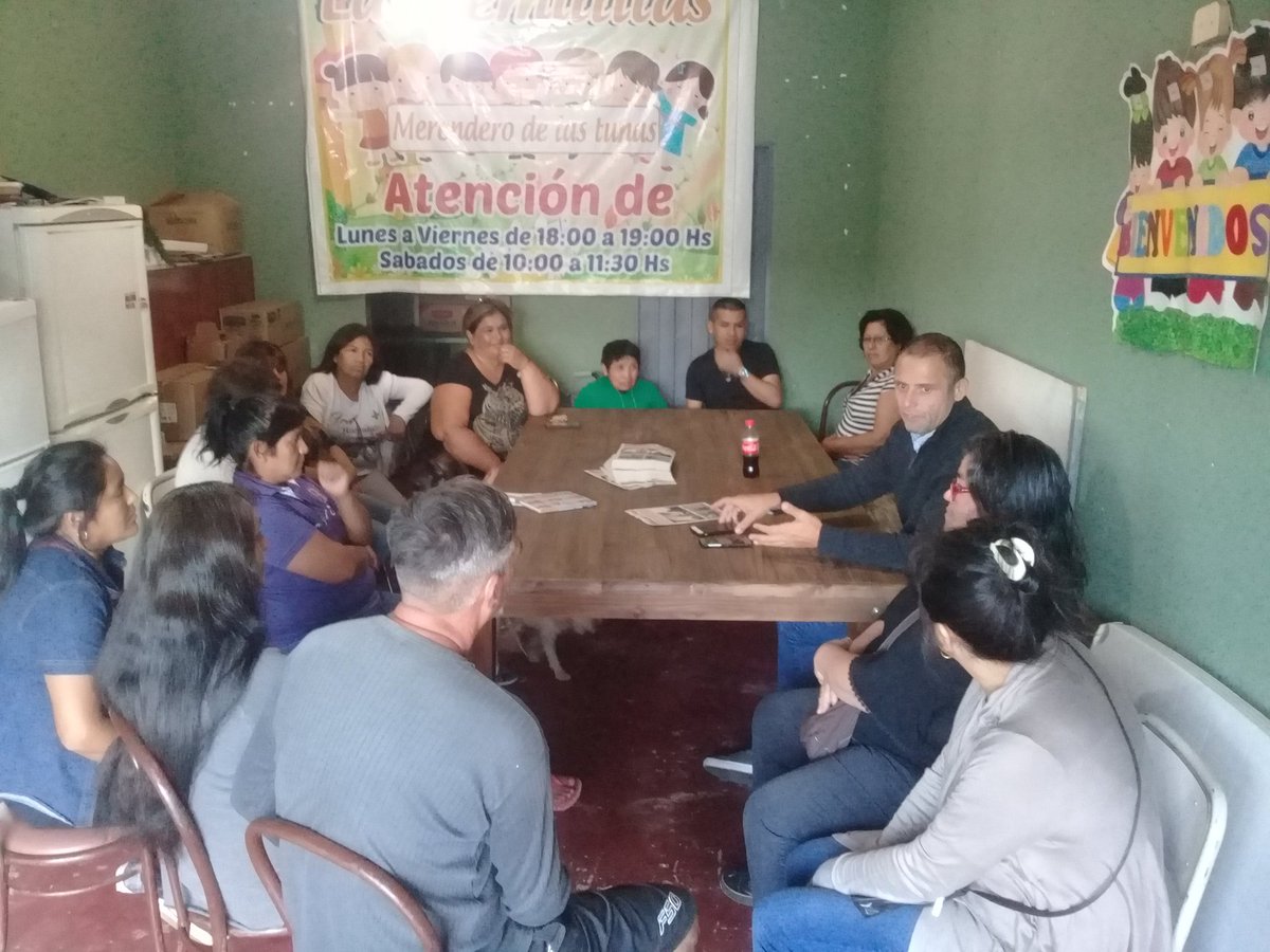 DaryoRodriguez's tweet photo. #ReunionVecinal en #LasTunas en Merendero "LasSemillitas" Aclarando Dudas y Escuchando las Inquietudes de los vecinos . #ElFuturoEstáEnTodos @ZamoraJulio @AVegnaduzzi @GiselaLZamora @DaryoRodriguez https://t.co/LlFJlrKqTC
