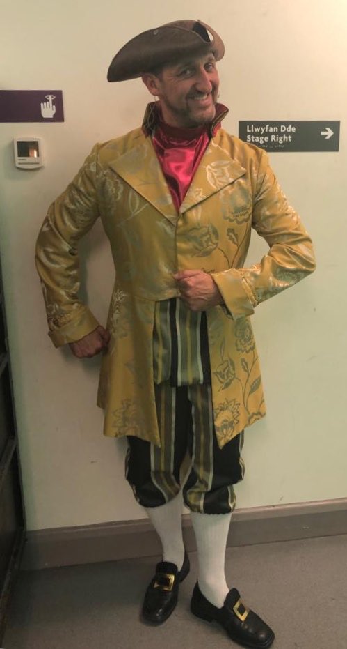 RupertMoon's tweet photo. My 1st Panto!
Thank you all....
(was more nervous that playing in front of 70,000 ppl!)
@Owenmoneypanto @owenmoneycomic @TheatrauSirGar ....
Plz join us on Saturday or on the rest of the tour!
#TheBaron #buttonsundone #Fun #Panto #Wales https://t.co/LTlpFeHlTQ