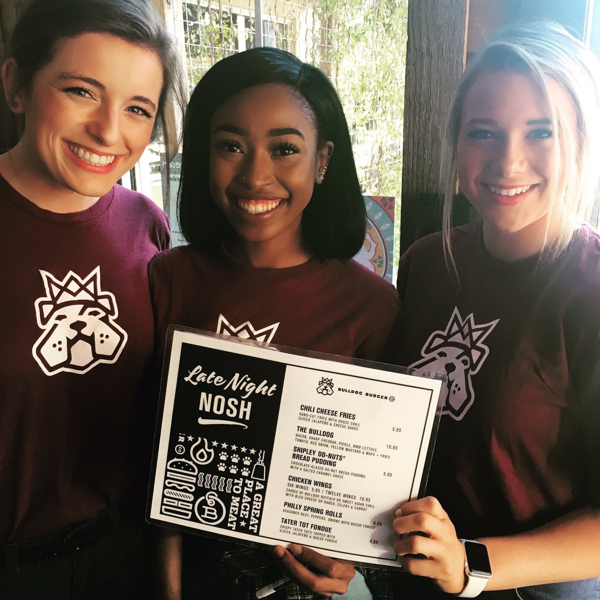 Looking for a late meal after the game tonight? We’re right down the road and have some great late night options! 🐶🍔🌙 #LateNightNosh