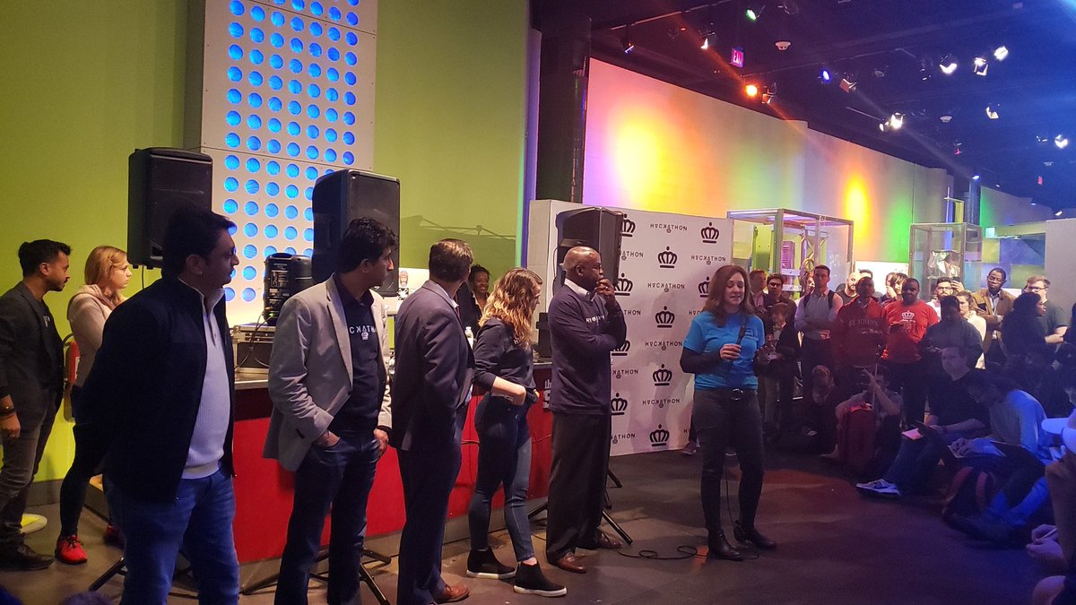 SalesmateIO's tweet photo. #CLTHackathon happy to be a sponsor for the growing community in Charlotte! #CLT #CLTStartups https://t.co/1Hvztu89Fl