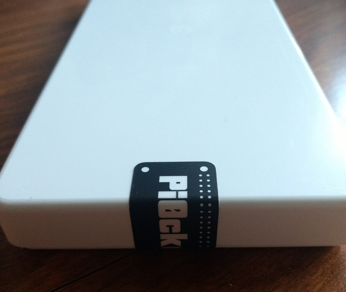 mozzwald's tweet photo. Something tiny arrived today from across the pond. So excite! Gunna be a tiny weekend #TinyPiPro #tinythingsinmediumpackages 😁 https://t.co/TKxALNpzgT