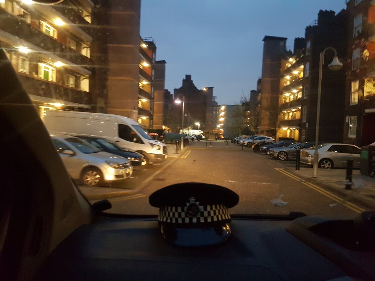 MPSWoodberryDwn's tweet photo. Today we:
Attended #RedmondCentre providing reassurance to the attendees @ #ManorHouseMosque
Patrolled #WoodberryDown and dealt with a #car vs #motorbike #RTC w/minor injuries on #SevenSistersRd
Assisted @MPSHackneyDowns, carrying out #StopandSearch for #Drugs
#TeamWork πͺ https://t.co/bNxVPCZsTq