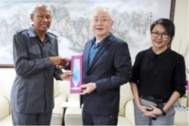 View image on Twitter