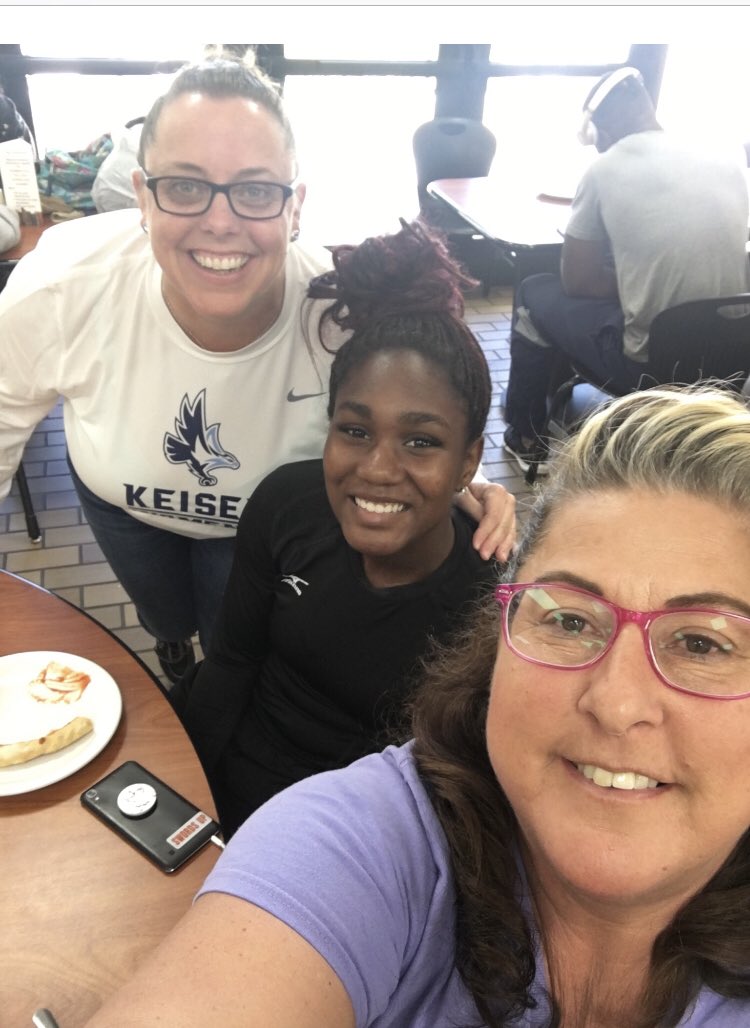 KeiserUFlagship's tweet image. Dashaunda Harris of Orange, FL is ready for Fall 2019 start in Automotive Dealerships Management! Coach Oswald, Dara in Admissions, Brian Bastin in Automotive Dealership, and the rest of the Flagship family welcome you! #keiseruflagship #womeninautomotive #fallstart
