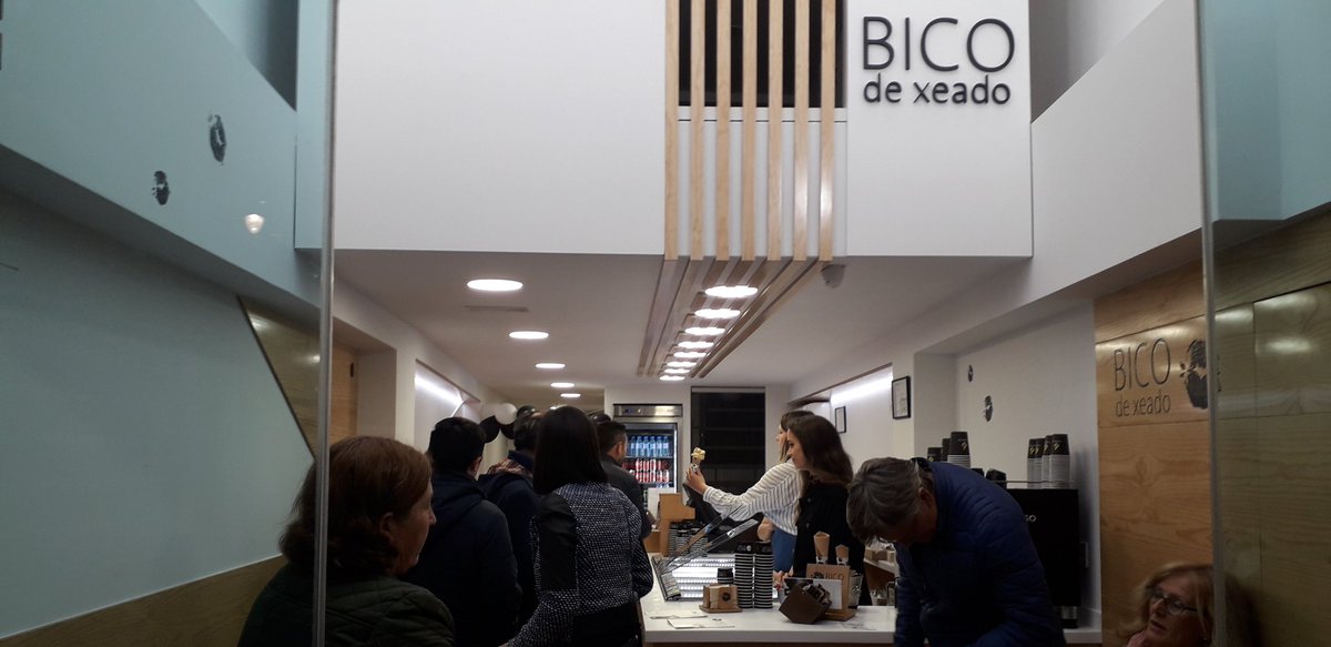 SilviaDiazGmez1's tweet photo. Bico de xeado en Cartagena.Helados 100%naturales y artesanales.  De sabores riquísimos y con la mejor leche de las vacas gallegas cuidadas con el máximo cariño. Mucha suerte Regina y Jose Maria Diaz en este nuevo proyecto. No dejéis nunca de soñar!!!Os quiero mucho pareja!!!!😘😘 https://t.co/ALeYqyucEl