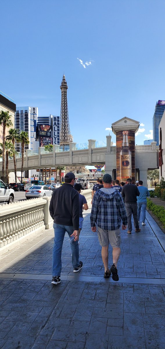 Kre8MediaLV's tweet photo. Thirsty anyone? Tito’s Vodka lands at the epicenter of the Las Vegas Strip with two Touchdown Tower wraps.   Ad Age’s 2018 Marketer of the Year continues its brilliant OOH placements by displaying their iconic bottle in the heart of the Las Vegas Strip with Kre8 Media. #titos https://t.co/AVaEtuq3jJ