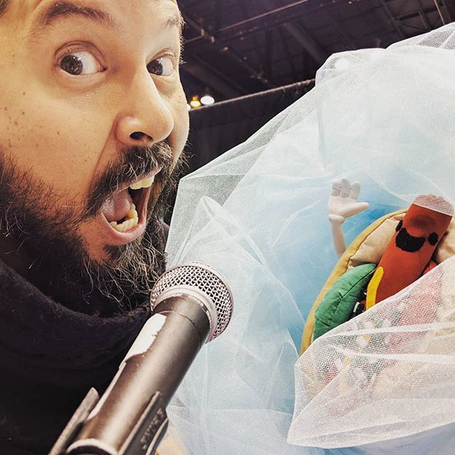 WeAreCosplay's tweet photo. Frank and Paul, BFFs. #c2e2 #chicagostars #wearecosplay https://t.co/K8XSYvuzvk