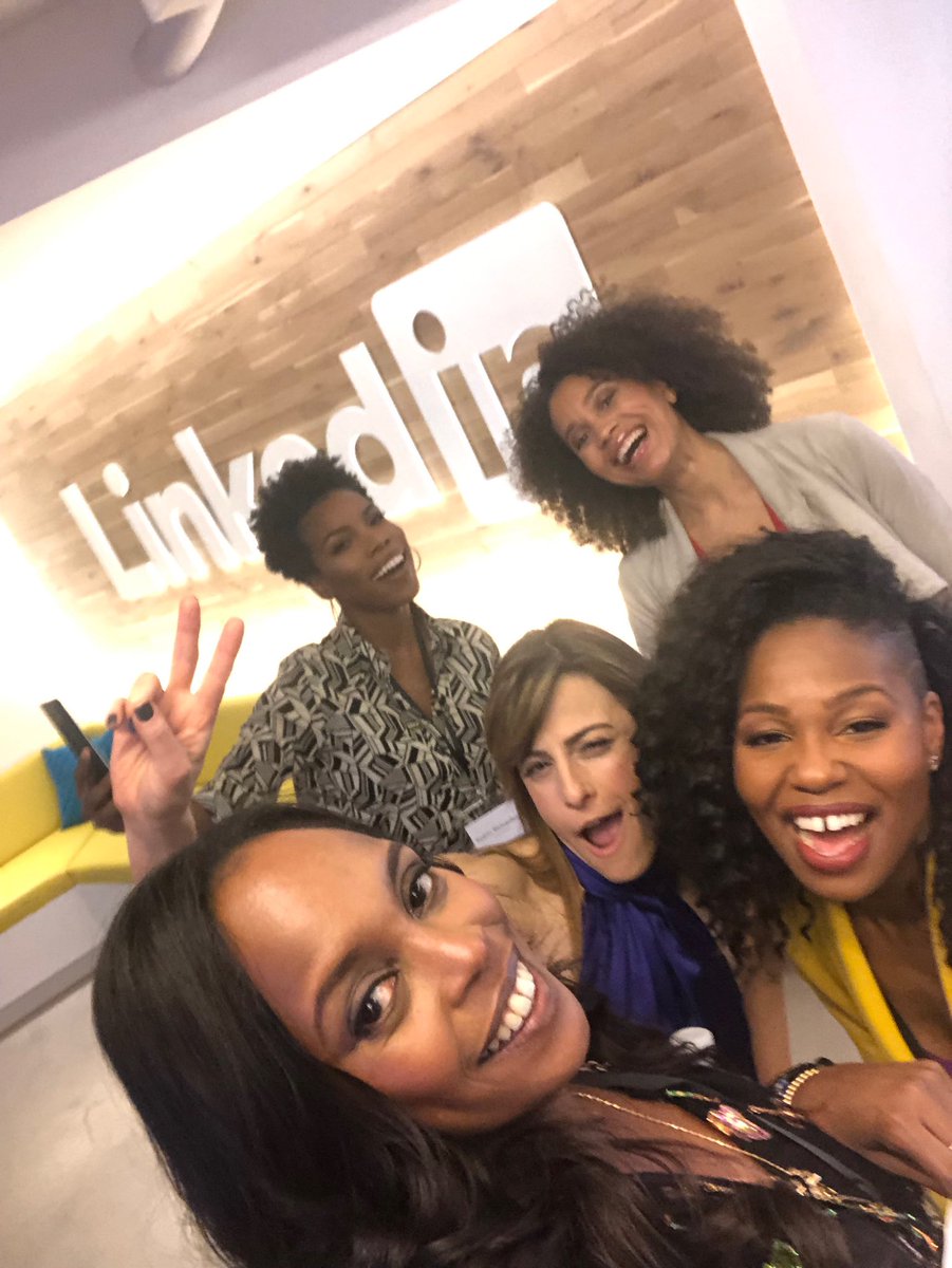 relevant_skin's tweet photo. So much fun today @LinkedIn HQ speaking at the #TransformHER2019 conference! Founded by LinkedIn, the forum creates a network for women of color in tech to share ideas and resources. #Entrepreneurship #WomeninBusiness #womenintech https://t.co/3jmaw0ymP8