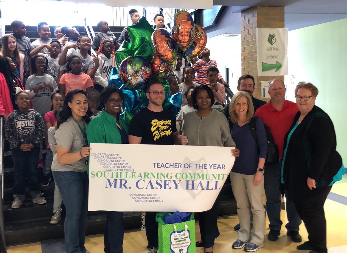 gyimah_whitaker's tweet photo. @mrhallmusicroom you are such a phenomenal teacher.  I am honored to call you the SLC Teacher of the Year!!! @PrincipalDGlass https://t.co/TzDLLvEiJu