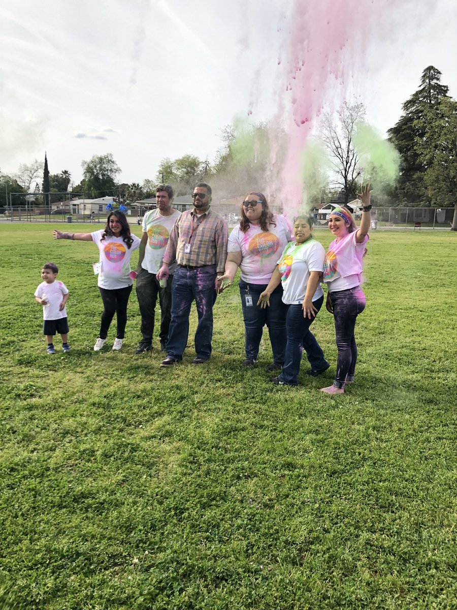 HMannMustangs's tweet photo. Some pictures from our color run today! More to follow. https://t.co/napzoucExZ