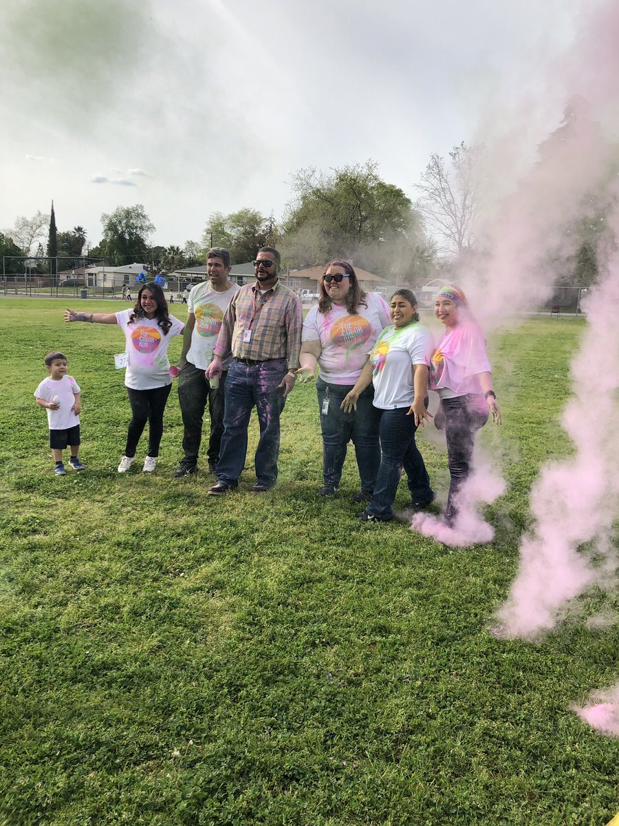 HMannMustangs's tweet photo. Some pictures from our color run today! More to follow. https://t.co/napzoucExZ