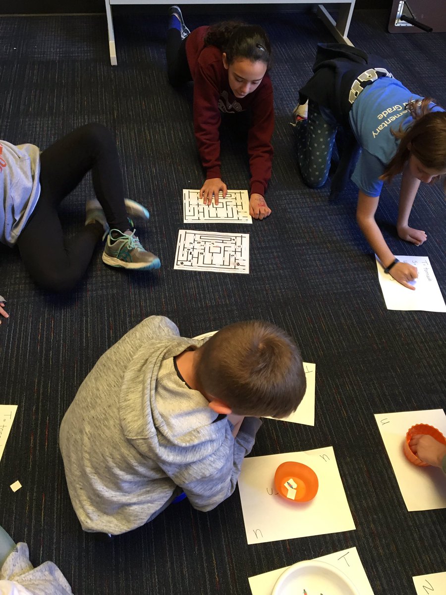 CherylBirch8's tweet photo. Science Fair After Party for Hyde students who participated in our science fair. Way to go scientists! #HydeElementary #ccisdlearns #ozobot https://t.co/qUxGpuUKRR