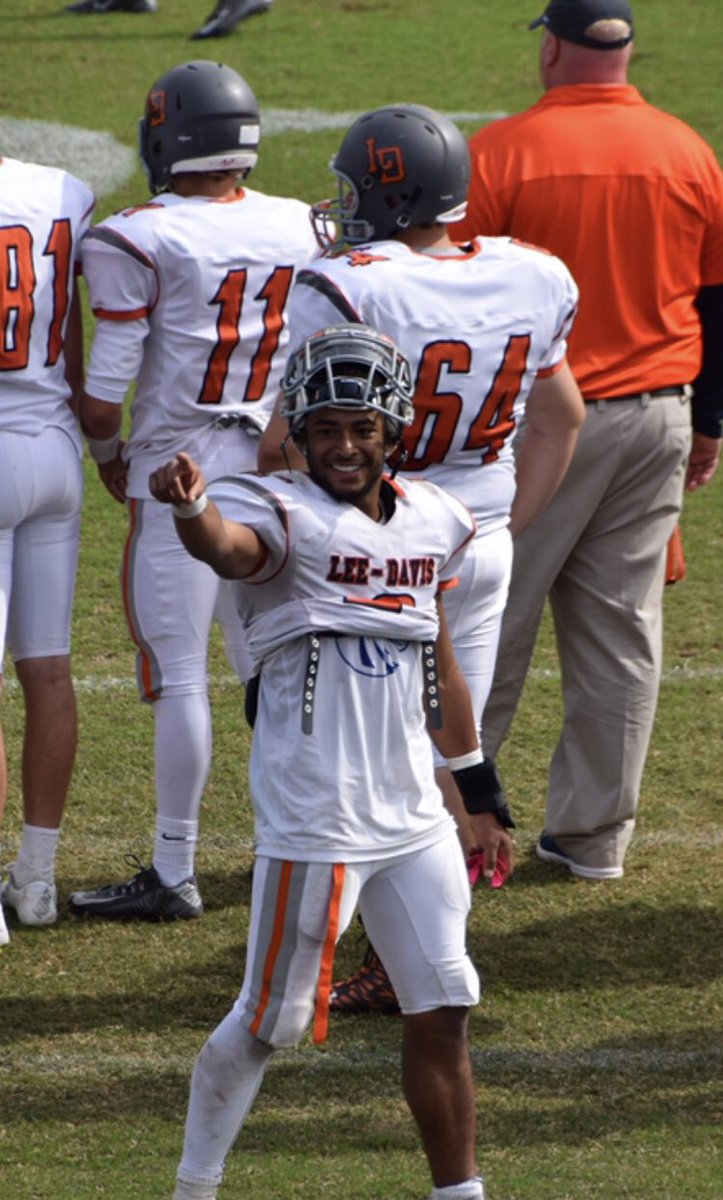 InvestNfuture's tweet photo. Saying goodbye to someone we all loved is heartbreaking. May we all find comfort in all the special memories we shared with Nate Evans #LDHS2.
He was an amazing player and young man. Thoughts and prayers go out to his family, friends, and the @ldpride family. https://t.co/tt3URlJwLI