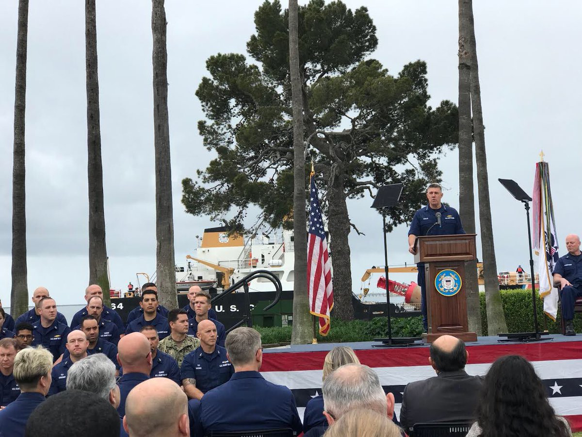 ussiowa's tweet photo. Some highlights from yesterday’s #stateofthecoastguard
⚓️🇺🇸⚓️
#semperparatus #coasties #coastguard #lamuseum #losangeles #losangelesmuseum #museumships #hnsa #military https://t.co/iHMOQalH3w