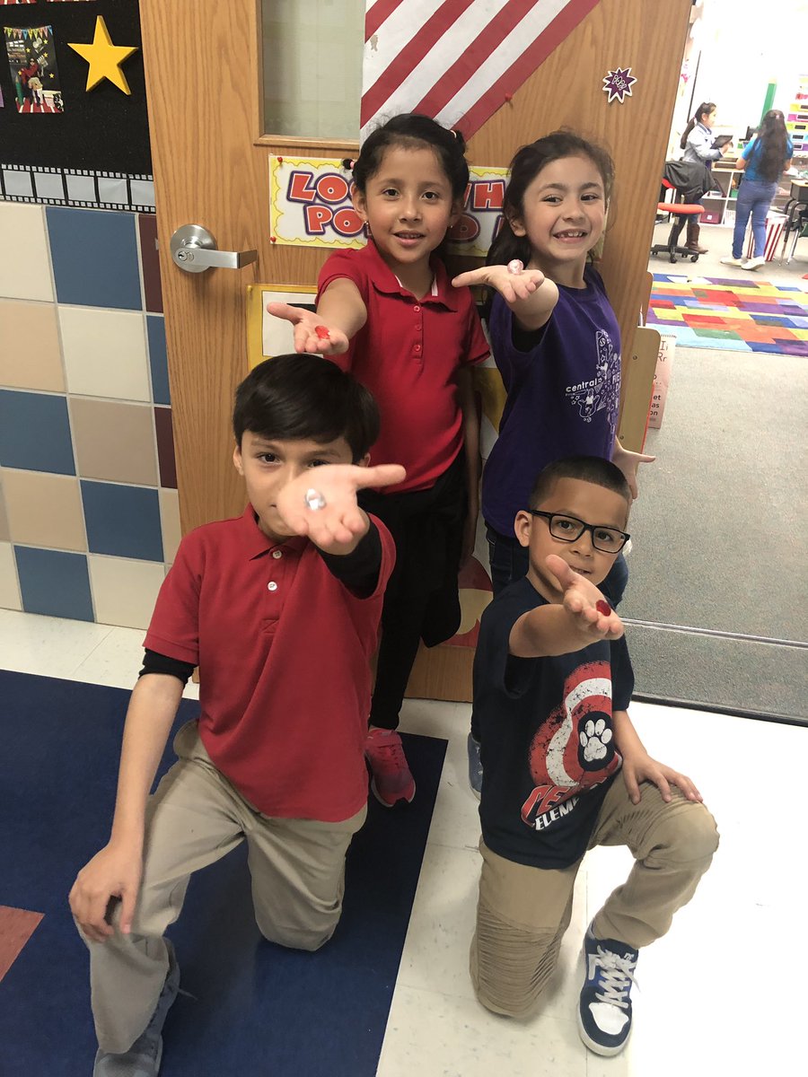 mrs_zubiate's tweet photo. Musical Gems! π @MissTroutman #centralhappenings #CentralIsAwesome #centralcfb https://t.co/JMJNRMB1RN
