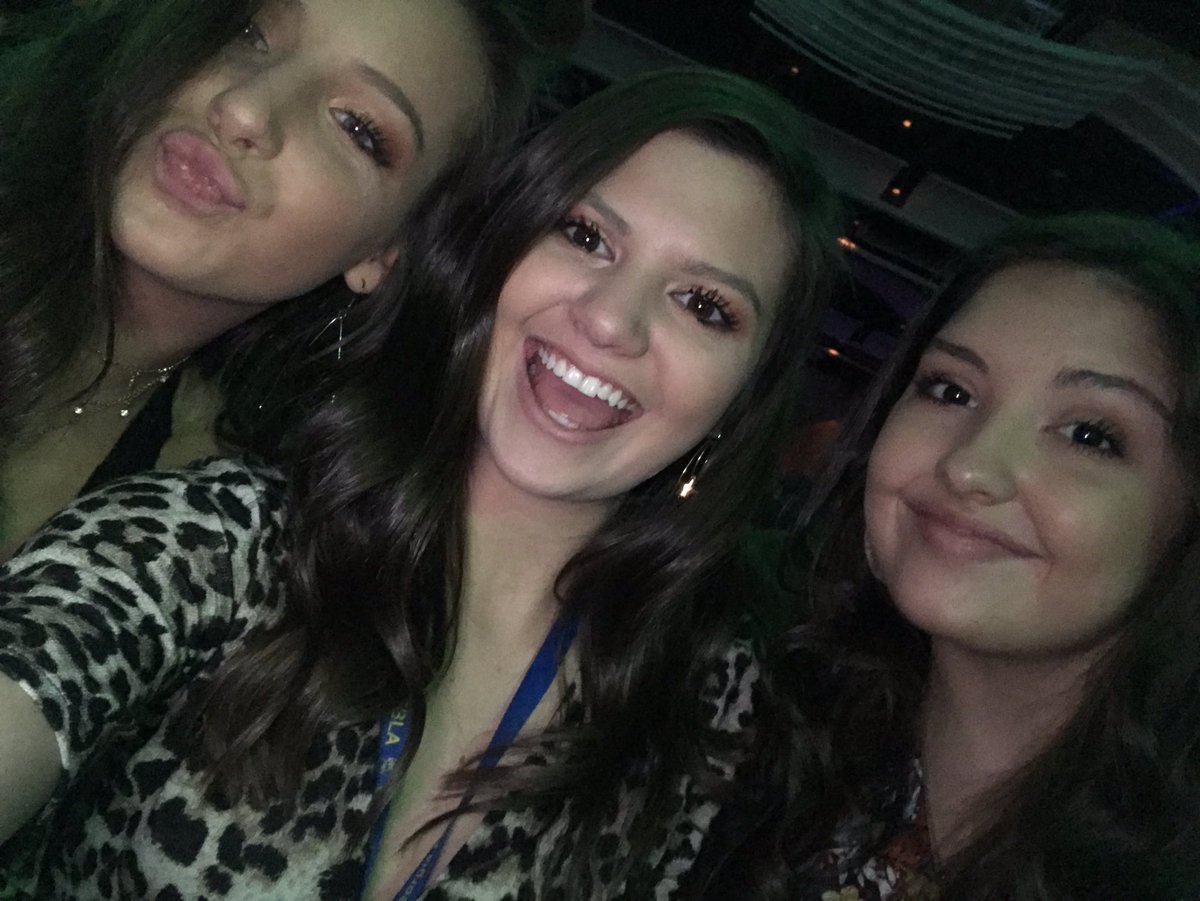 skylarstephenss's tweet photo. WE MADE FINALS!!!! #gafbla @georgiafbla https://t.co/iTbkd38z93