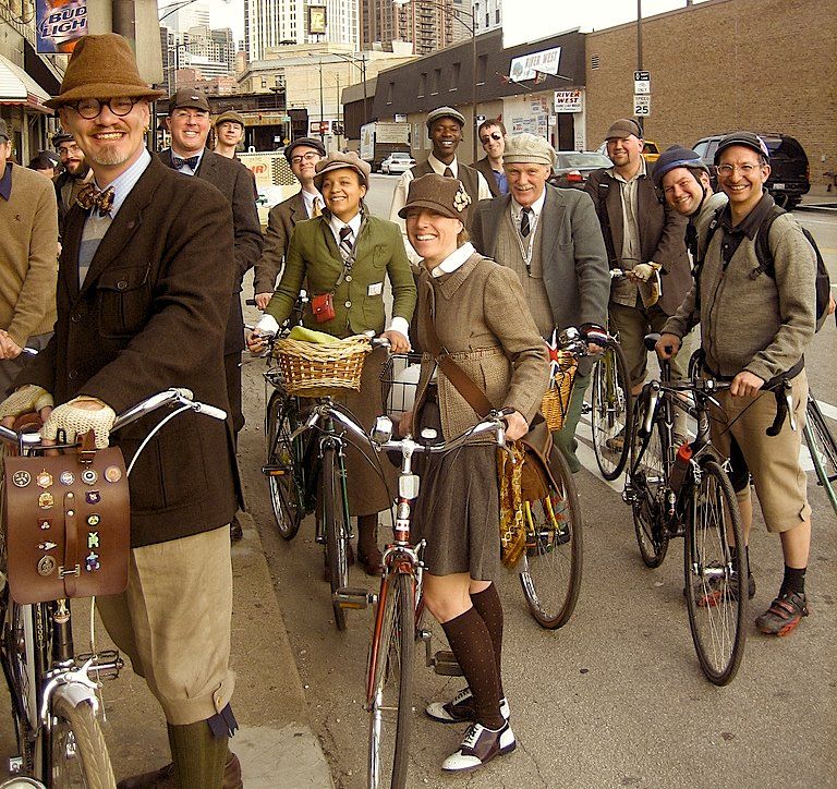 What are you doing this weekend?! 🚲 

We're planning to ride along w/ <a href="/metrolosangeles/">Metro Los Angeles</a> x <a href="/CICLEorg/">CICLE ORG</a> for their 3/24 Tweed Ride on #VeniceBeach. Here's a list of some more fun, #free #thingstodo to #ExploreLA this weekend: bit.ly/2FfISAW