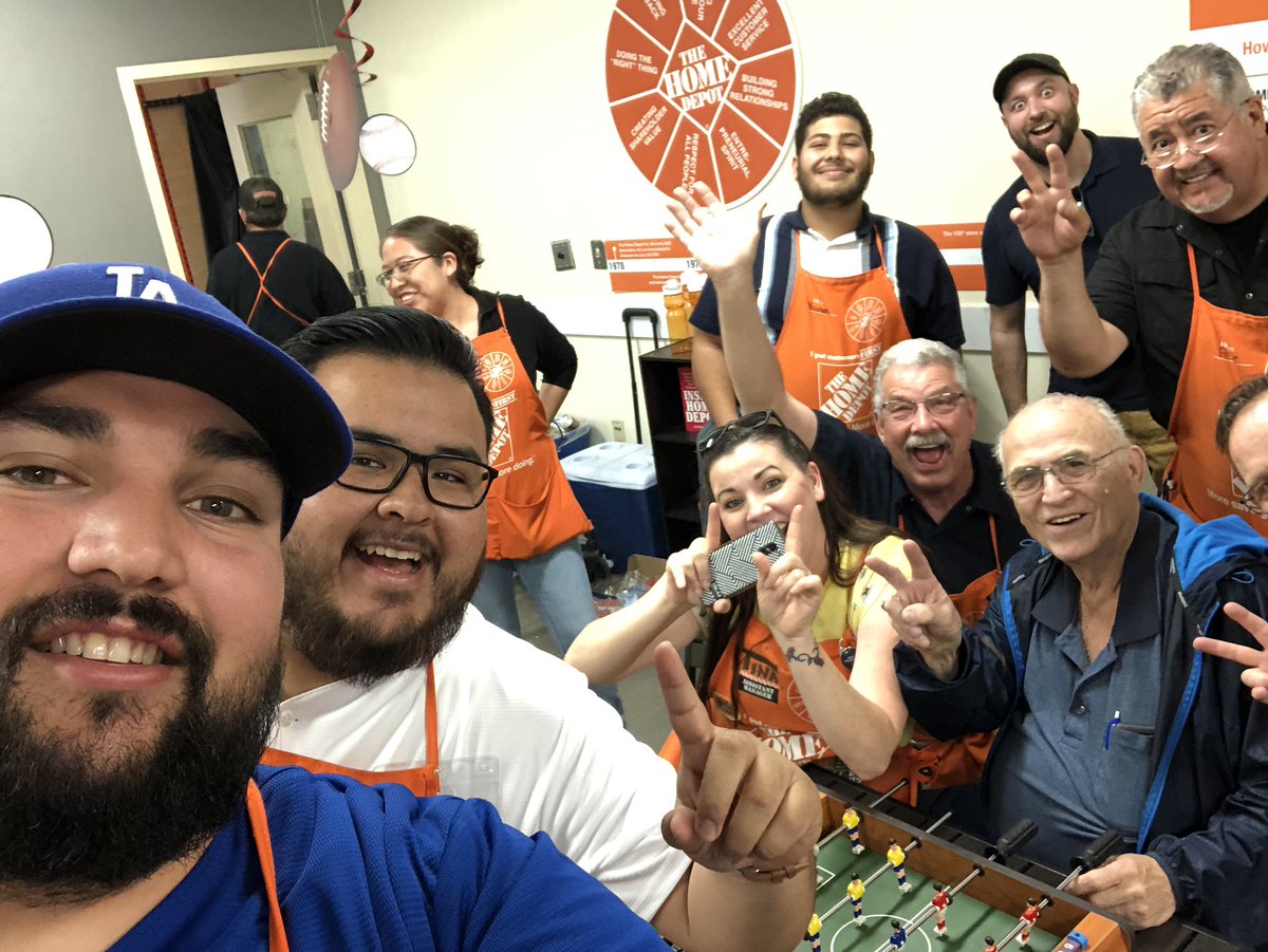 Fun at our Success sharing meeting! Great people at store 0405 #TeamG3