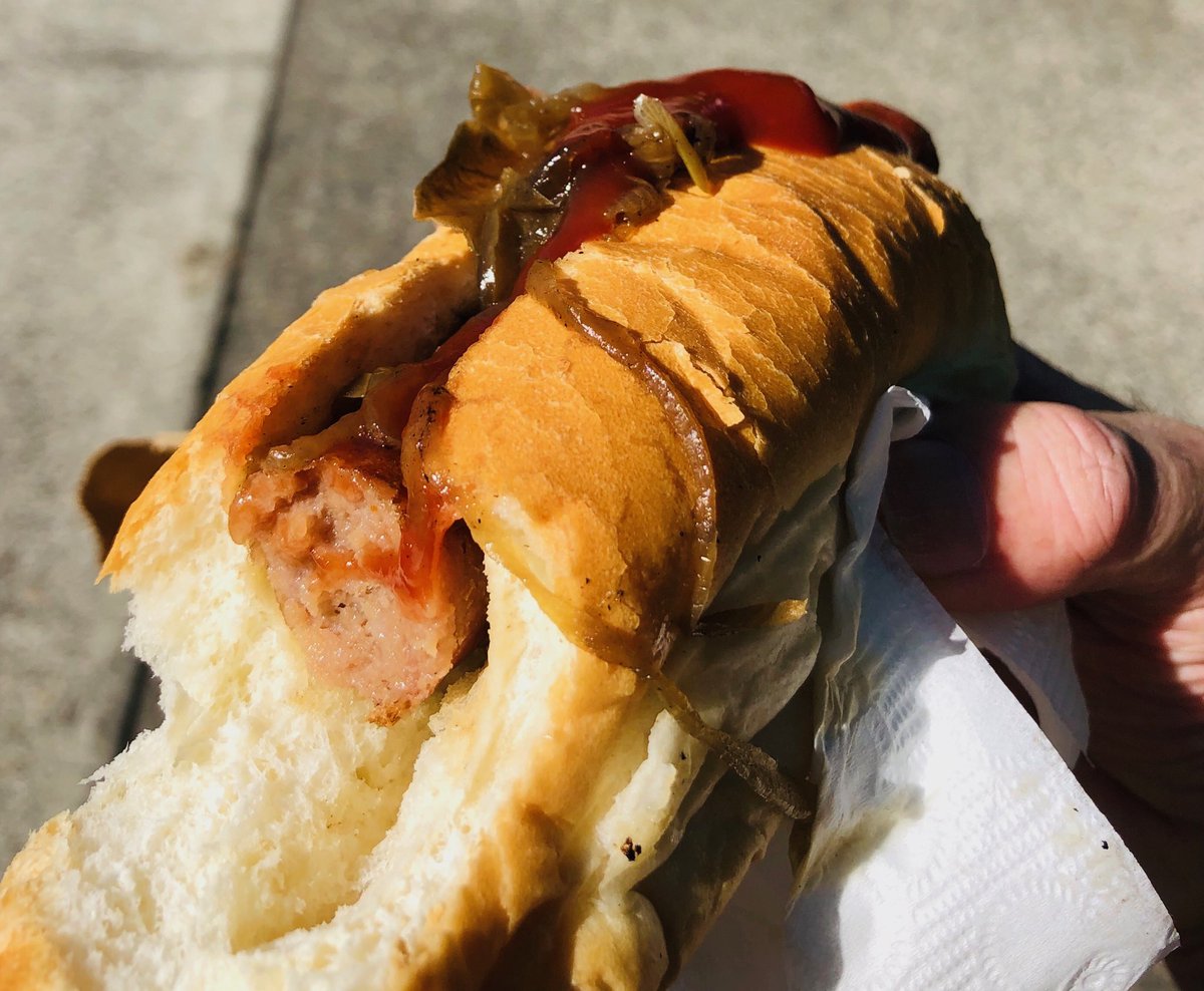 simontaggart's tweet photo. Gotta love Election Day. Is it just me but I got more paper work this morning to review than a work day.   The election paper so big now I needed the guy beside me to roll it out so I could mark it 😳.  Least got the chance for the great Aussie snag.  Worth it just for that 👍 https://t.co/0z1IPAClZZ
