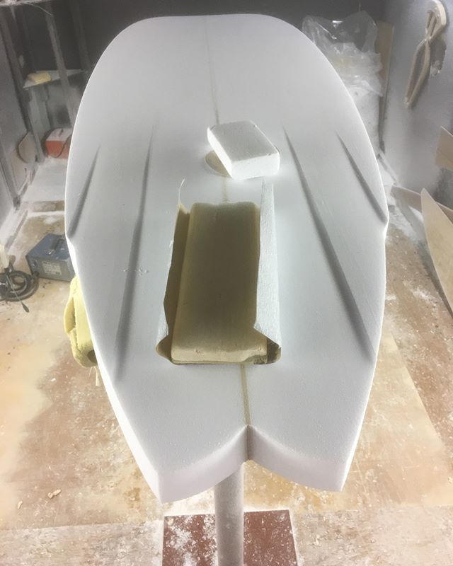 FreeRideHata's tweet image. 朝から彫り物❗️5bonzer
7’2.  5bonzer
#handshape  #handmade  #hatasurfboards  #wizardsurfboardsfactory  #usblanks  #aomori  #gre
#焼き鳥 #ミドリヤ ift.tt/2ul4fvM