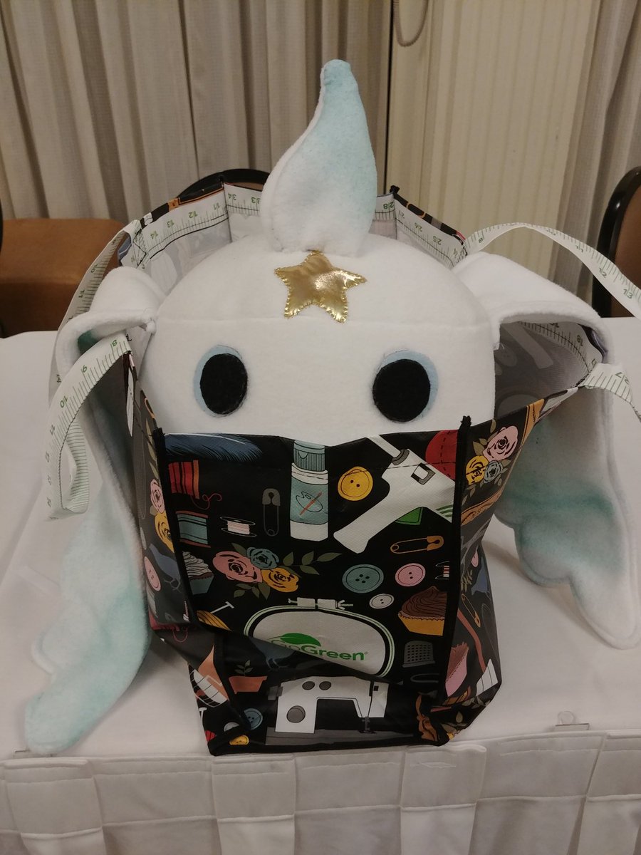 MaxAffinityCos's tweet image. If it fits, he sits