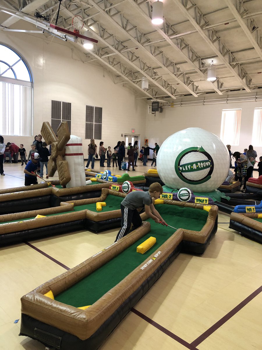 MrsSterlNHE's tweet photo. Mother and Son Night out!!! Incredible time for moms and sons to have time together at school! New Hope Elementary PTO did it again!!! 👍🏻👏🏻❤️Community relationships.
#amazingPTO
#onehope
#NHE_HCS https://t.co/wY89cMVhKh