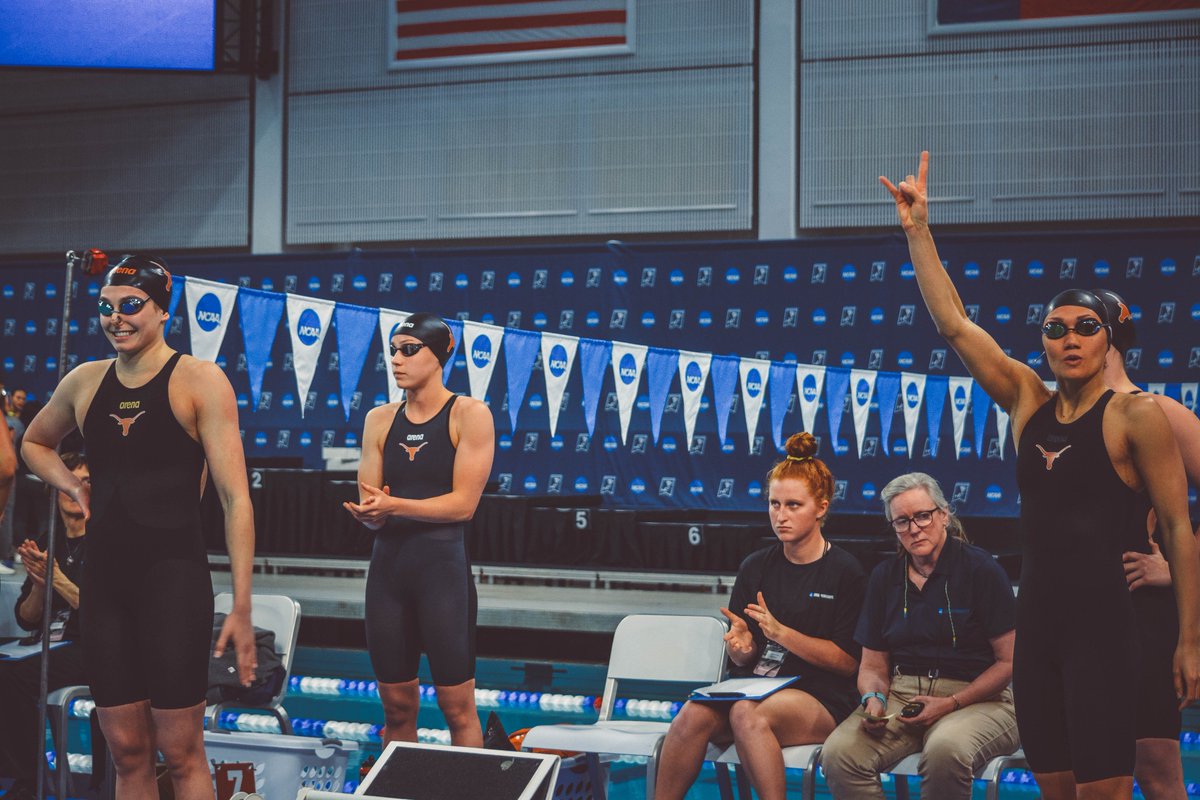 TexasWSD's tweet photo. Texas picks up a fourth-place finish in the consolation finals of the 200 medley relay with a time of 1:36.78. 🤘

That's the ninth-best time in program history. https://t.co/da3OcYwWJd