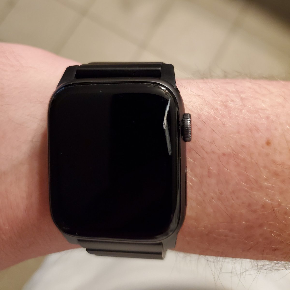 aw s4 44mm