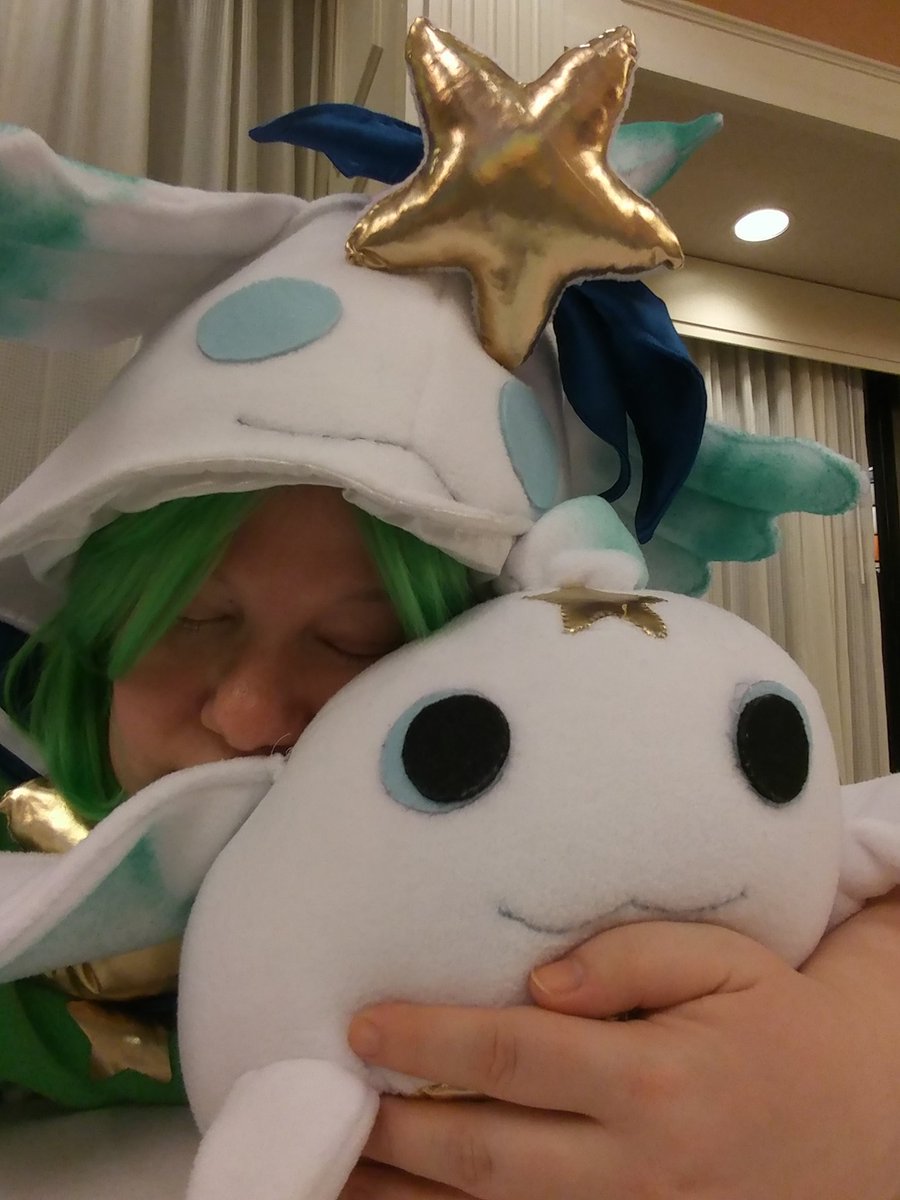 MaxAffinityCos's tweet image. Pix is having a good think about his life choices.