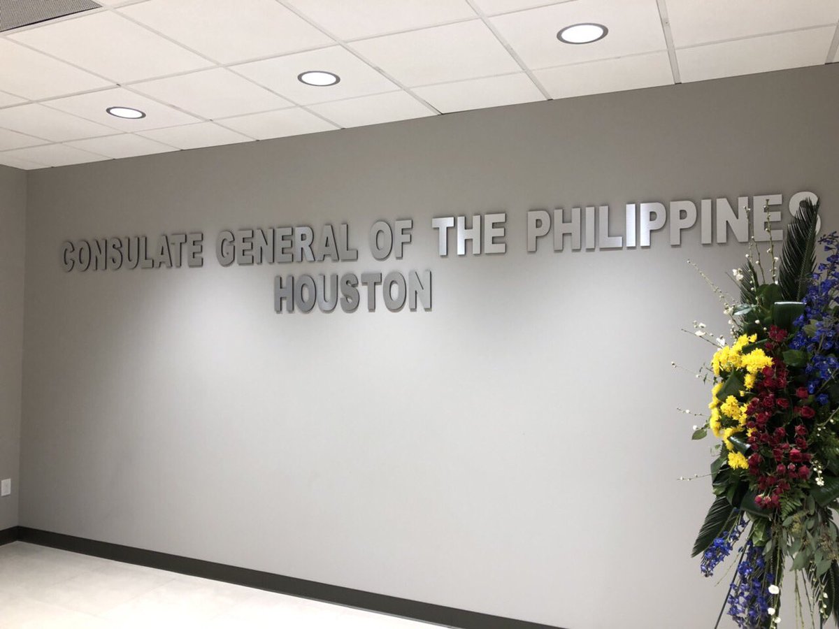 philippinesusa's tweet photo. On 22 March 2019, the Philippine Consulate General in Houston formally re-opens after 25 years, signifying strong people-to-people ties &amp; reaffirming PH Govt’s commitment to serve Filipinos wherever they may be #HoustonPCG  #PartnerForChange #people2people #publicservice https://t.co/Mj82HTgNfo