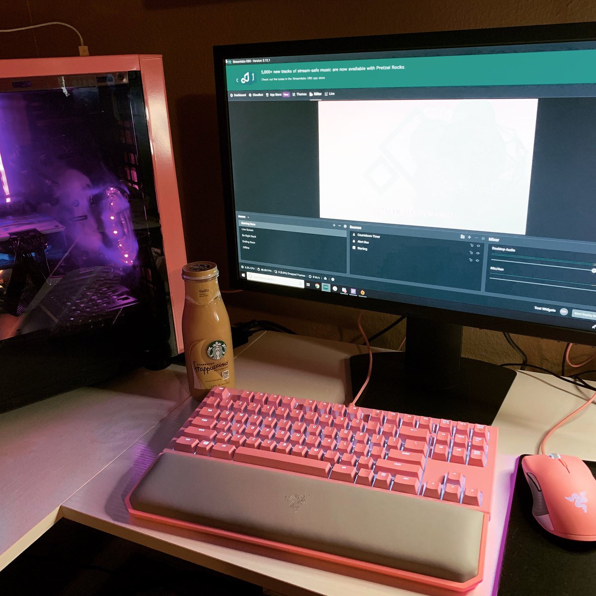 ThatBl0ndeGirl's tweet image. A little Friday night fun?
Link in Bio or Twitch.tv/ThatBlondeGirl 
#subnautica #pcsetup #pinkcomputer #pinkpc #girlstreamers #twitchaffiliate #twitchstreamer #twitchgirls #twitch #pcstreamer #streamlabs